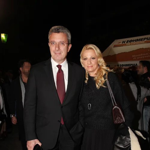 Νίκος Χατζηνικολάου | Η φωτογραφία με τα παιδιά του και πώς περνούν δημιουργικό χρόνο στο σπίτι (pic)