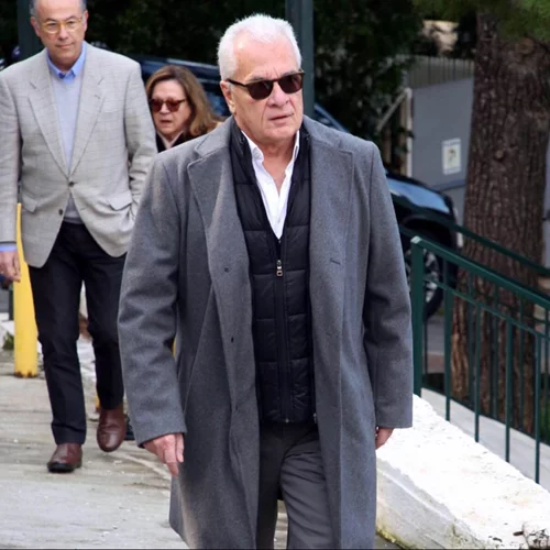 Γιάννης Πρετεντέρης | Ο εκνευρισμός του με τα δημοσιεύματα ότι νοσηλεύεται στην εντατική