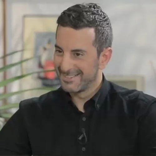 Στέλιος Κουδουνάρης | «Αναθεωρούμε τους ανθρώπους που κάναμε παρέα. Κάποιοι δεν μου έλειψαν»