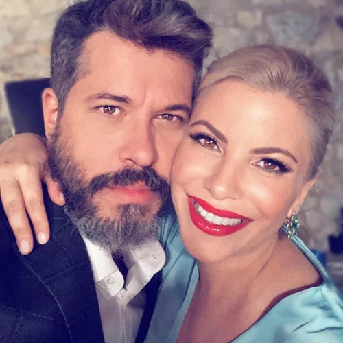 Χάρης και Αντελίνα Βαρθακούρη | Η επέτειος για τα 10 χρόνια γάμου και το τρυφερό video