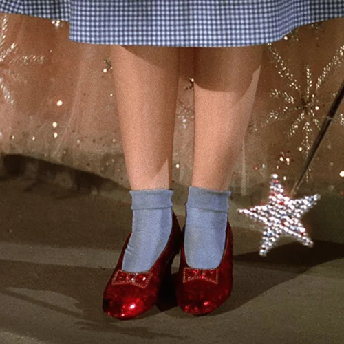 Ξεχωρίσαμε 5 feelgood ταινίες για τις βραδιές μας στο σπίτι