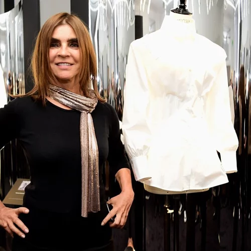 H Carine Roitfeld επιστρέφει με το CR Runway