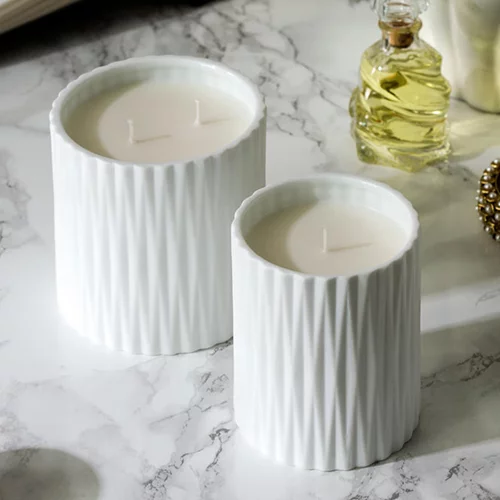 Ο Στέλιος Κουδουνάρης σου προτείνει τα ιδανικά κεριά που θα κάνουν την ατμόσφαιρα στο σπίτι σου απολαυστική