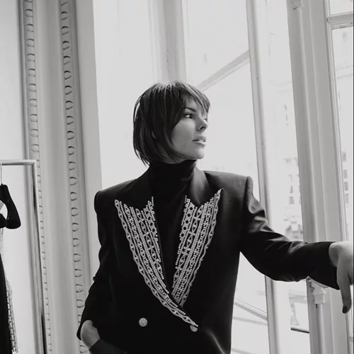 Ποιο είναι το μέλλον των fashion Influencers και ακόμη πέντε πράγματα που μας αποκάλυψε η Έλενα Γαλίφα