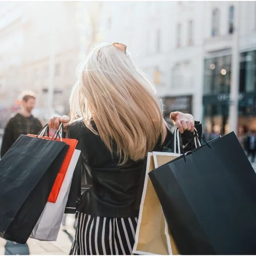 Πότε ανοίγουν σχολεία, καταστήματα, κομμωτήρια εκκλησίες, εμπορικά κέντρα | Όλες οι ημερομηνίες