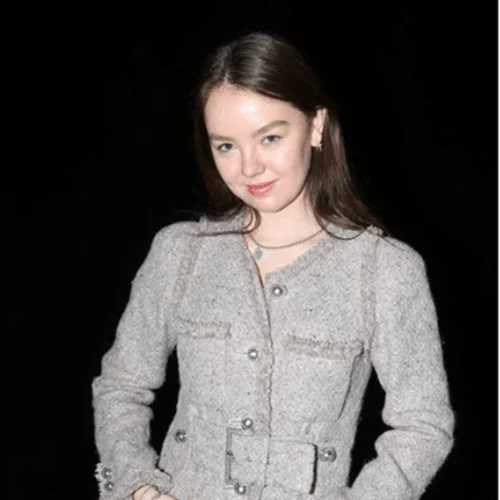 Η γαλαζοαίματη εγγονή της Grace Kelly που πρέπει να ξέρεις