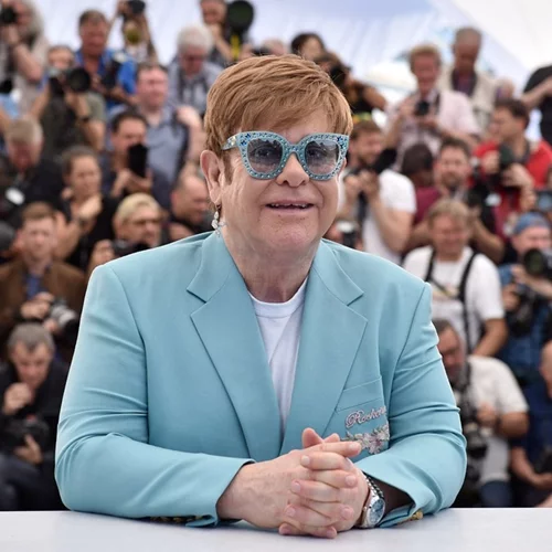 Living Room Concert for America | H συναυλία του Elton John συγκέντρωσε 1.000.000 δολ. για τον αγώνα κατά του κορονοϊού