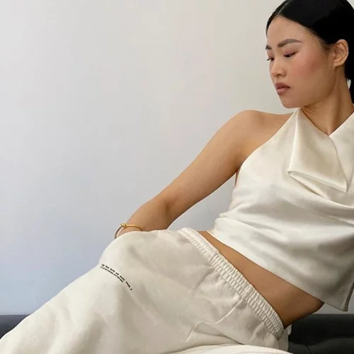 Fashion Inspo | Οι νέες τάσεις που ξεχώρισαν στα homewear looks των fashion girls στο Instagram