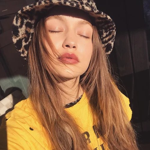 Οι κορυφαίες τάσεις στα χρώματα μαλλιών για την άνοιξη και πώς να τις αντιγράψεις στο σπίτι