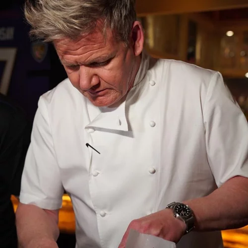 Gordon Ramsay | Τι του άφησε γείτονας έξω από την πόρτα του