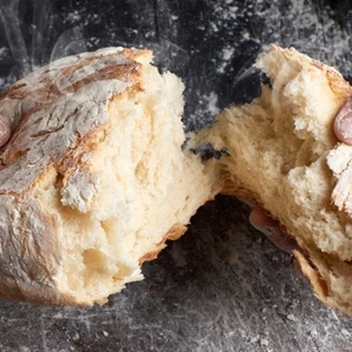 Γιατί όλοι φτιάχνουν ψωμί στην καραντίνα