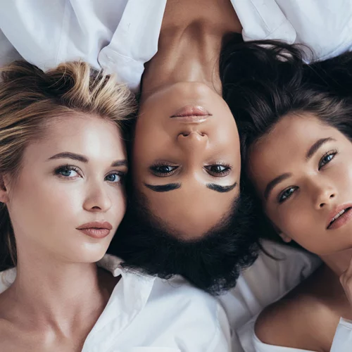 Τα απαραίτητα καλλυντικά για την εποχή και τι σου προσφέρουν