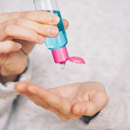 Η Garnier προσφέρει 1 εκατομμύριο ευρώ και δωρεάν αντισηπτικά για τη μάχη κατά του κορονοϊού