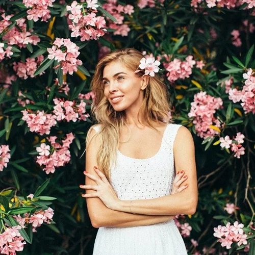 Ανυπομονείς για το καλοκαίρι; 10 ενυδατικές κρέμες και αρώματα που το φέρνουν λίγο πιο κοντά