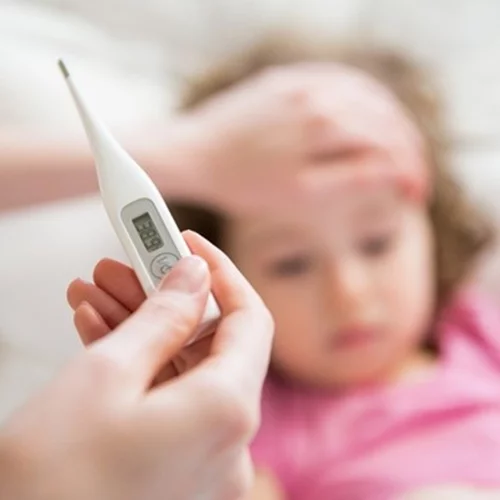 Δεν είναι όλοι οι πυρετοί αυτές τις μέρες στα παιδιά κορονοϊός