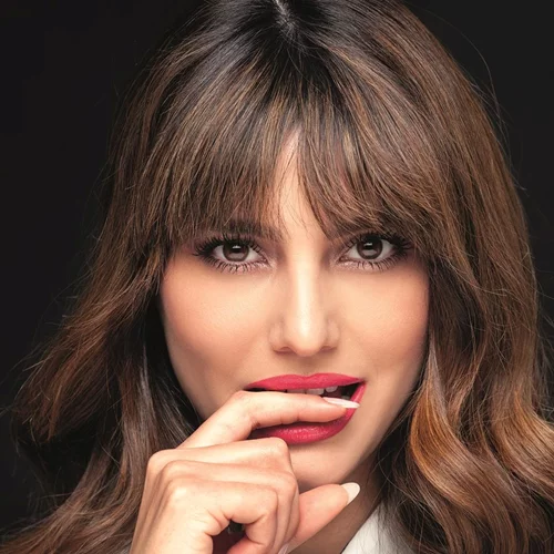 Η Ηλιάνα Παπαγεωργίου μάς δείχνει τα μακιγιάζ που θα κάνουμε στις πρώτες μας ανοιξιάτικες εμφανίσεις