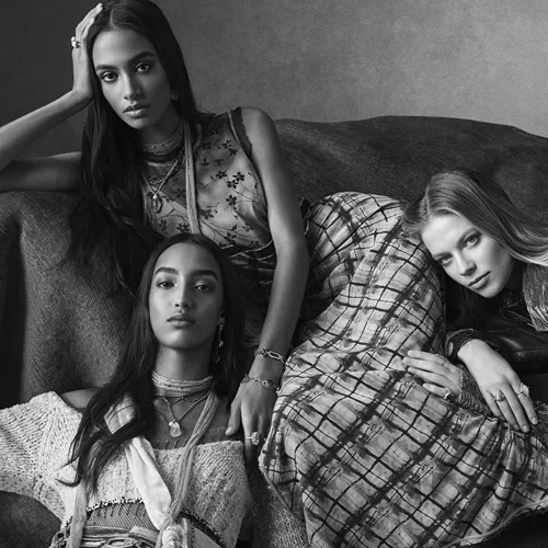 10 μποέμ φορέματα από την νέα συλλογή των Zara που απογειώνουν το ρομαντισμό