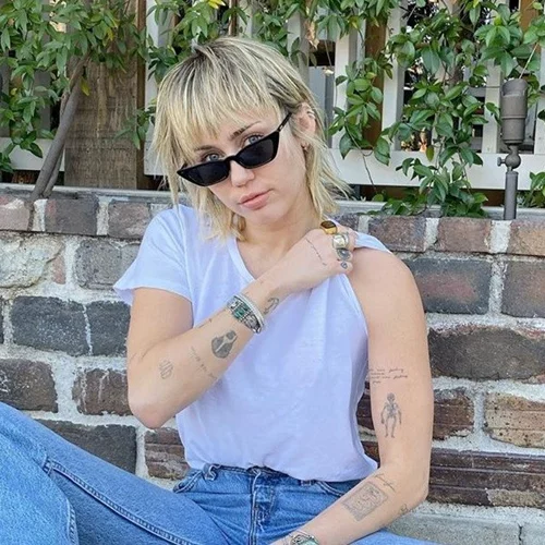 Miley Cyrus | Κουρεύτηκε μόνη της για δεύτερη φορά σε μία εβδομάδα