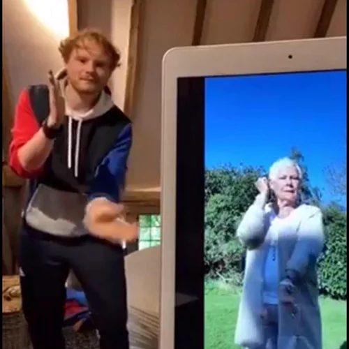 Judi Dench | Η 85χρονη ηθοποιός είναι μια ανερχόμενη TikToker - Τα ξεκαρδιστικά βίντεο με τον εγγονό της