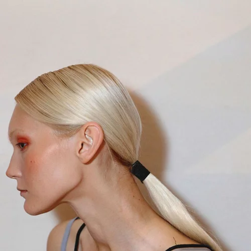 Μία αλογοουρά για να κάνεις τώρα, με αέρα Εβδομάδας Μόδας