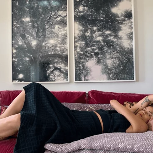 Στη νέα καμπάνια των Zara τα μοντέλα φωτογραφίζονται στα σπίτια τους