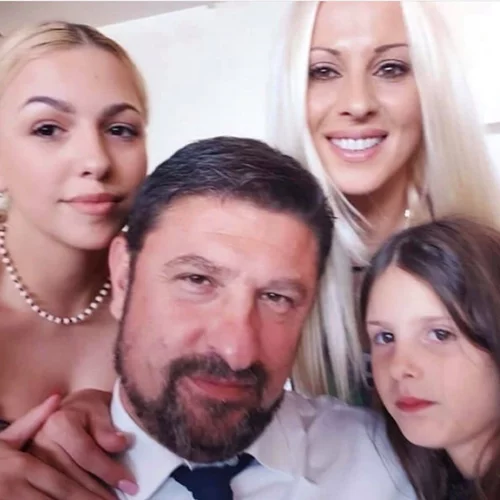 Γιώτα Παναγιωτοπούλου | Κι όμως: Η σύζυγος του Νίκου Χαρδαλιά έχει υπάρξει καλεσμένη σε τηλεοπτική εκπομπή (video)