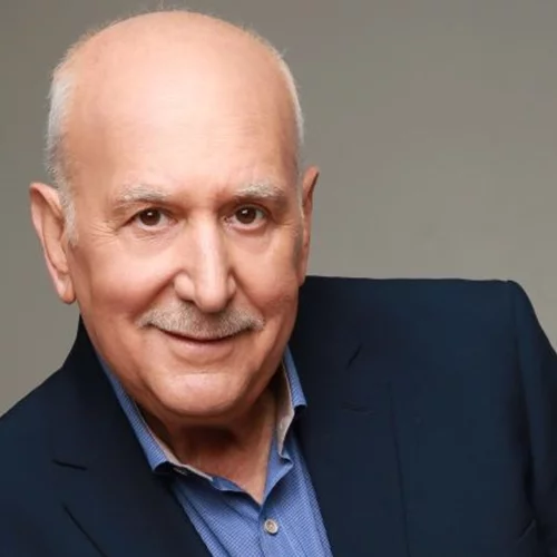 Γιώργος Παπαδάκης | Μιλάει για όλα - Η πορεία στον ΑΝΤ1, η πικρία, τα νούμερα & η «Σχολή Παπαδάκη»