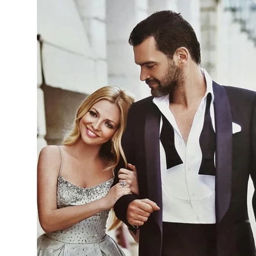 Κωνσταντίνος Καζάκος - Ιωάννα Μαρτζούκου | Πλάνα από το vintage-μοντέρνο σπίτι τους