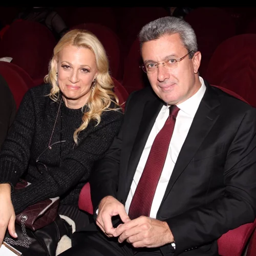 Νίκος Χατζηνικολάου | Οι σπάνιες ρομαντικές φωτογραφίες με την Κρίστη Τσολακάκη
