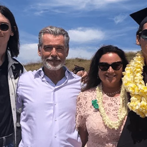 «Ευτυχισμένη επέτειο καστανομάτα μου» | O Pierce Brosnan λατρεύει τη σύζυγό του