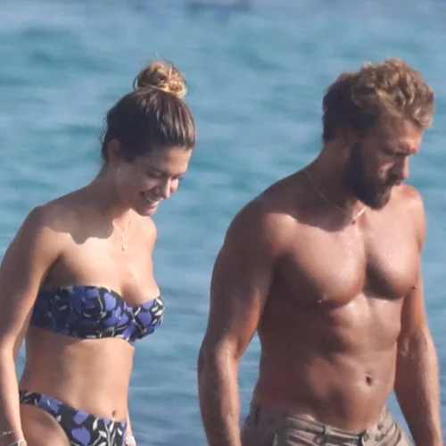 Νίκη Θωμοπούλου | Η σύζυγος του Γιάννη Μαρακάκη ποζάρει με μαγιό 2,5 μήνες μετά τη γέννα