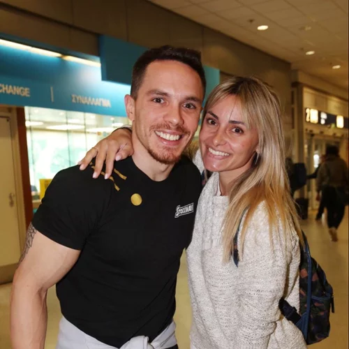 «I'm a mess» | Η Βασιλική Μιλλούση οργανώνει τη ντουλάπα της - Πλάνα από το γεμάτο ρούχα υπνοδωμάτιό της