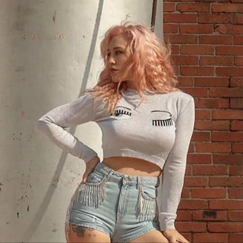 Πηνελόπη Αναστασοπούλου | Ποζάρει με hot σορτσάκι μετά την απώλεια επτά κιλών λίπους