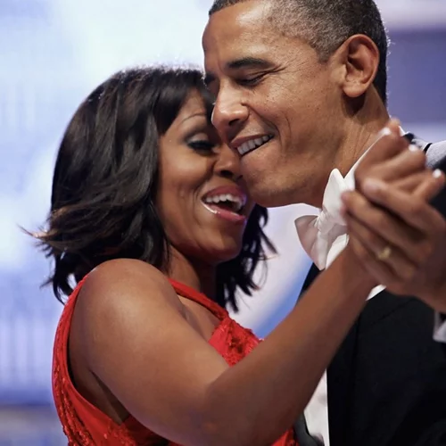 Michelle και Barack Obama διαβάζουν παραμύθια