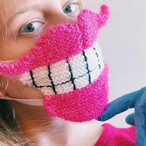 Μια designer από την Ισλανδία φτιάχνει τις πιο funky μάσκες