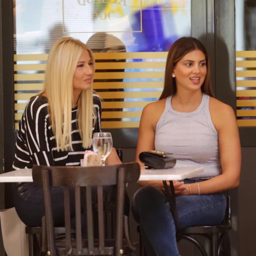 Φαίη Σκορδά | Φόρεσε παπούτσια με το πρόσωπο της Τσιμτσιλή - Το σχόλιο της Σταματίνας