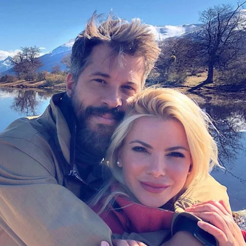 Χάρης Βαρθακούρης | Η φωτογραφία με την (αγνώριστη) καστανή Αντελίνα