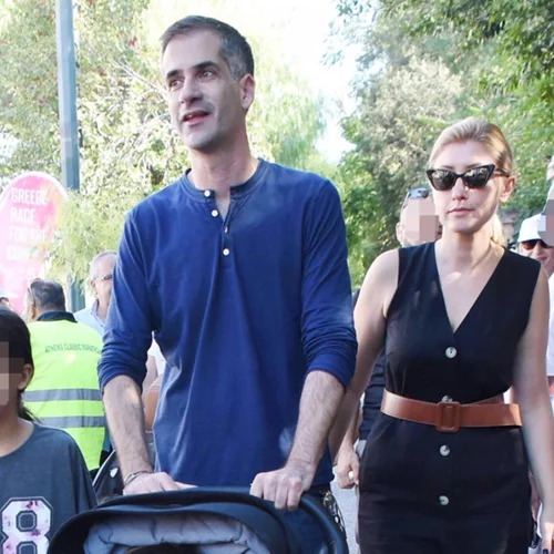 Η Σία Κοσιώνη φωτογραφίζει τον Κώστα Μπακογιάννη με τον γιο τους | «Όταν γιορτάζει αυτός γιορτάζει ο κόσμος μου όλος»