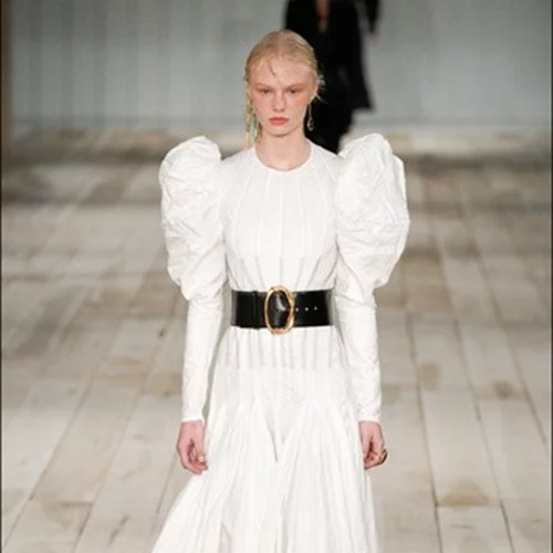 Μια ταινία μικρού μήκους για τον οίκο Alexander McQueen