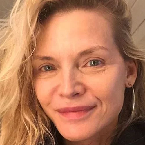 10 διάσημες γυναίκες ποζάρουν χωρίς ίχνος μακιγιάζ αλλά με γοητευτική αυτογνωσία