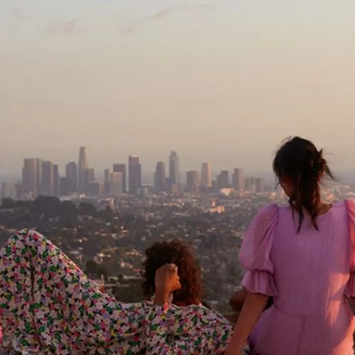 Τα πιο ωραία φορέματα του καλοκαιριού βρίσκονται στα Η&Μ και είναι φτιαγμένα από βιώσιμα υλικά