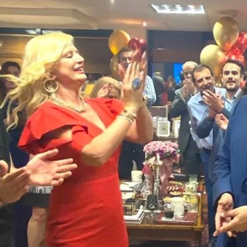 Φαντασμαγορικά γενέθλια για τον Γιώργο Πατούλη | Η τούρτα «υπερπαραγωγή» από τη σύζυγό του (pics)