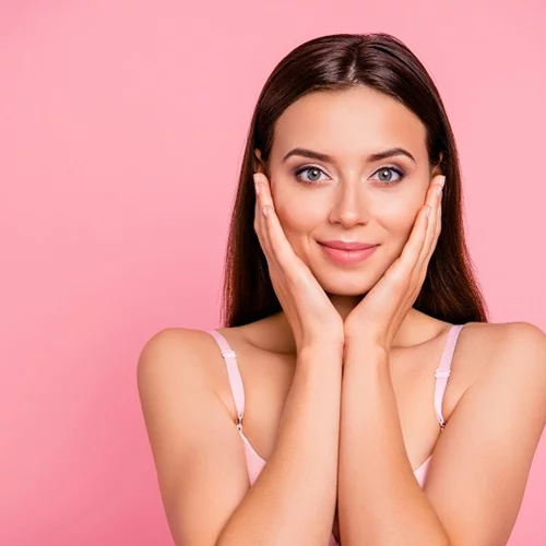 Κάνει πάταγο στο Tik Tok | To σούπερ οικονομικό προϊόν ομορφιάς που καθαρίζει το δέρμα στη στιγμή