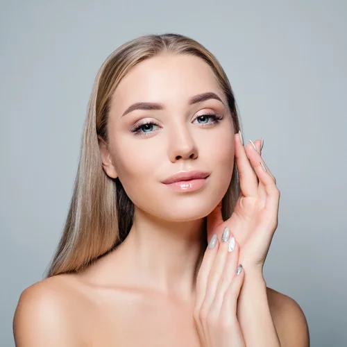 Πώς να κάνεις το concealer να μοιάζει με δέρμα