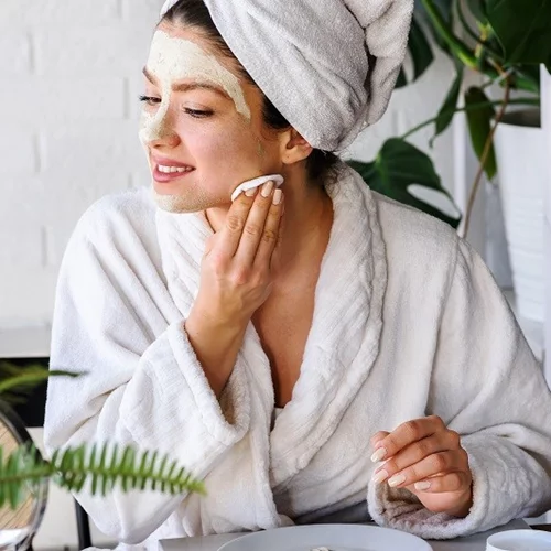 Αλήθεια, πόσα καλλυντικά αγόρασες αυτές τις μέρες; Μάθε πώς μπορείς να σώσεις τον πλανήτη ένα βήμα τη φορά