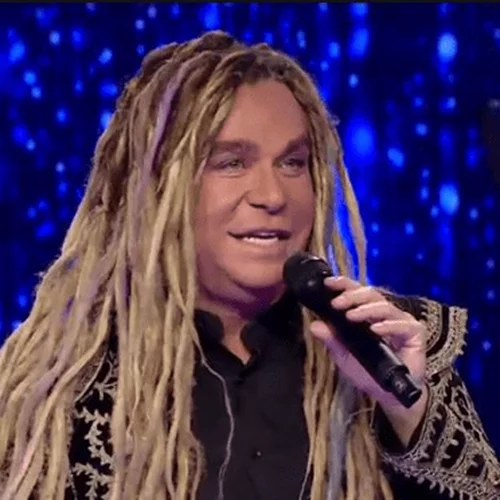 Meanwhile, ο Τρύφωνας Σαμαράς έκανε κάποιες (νέες) αποκαλύψεις για το J2US