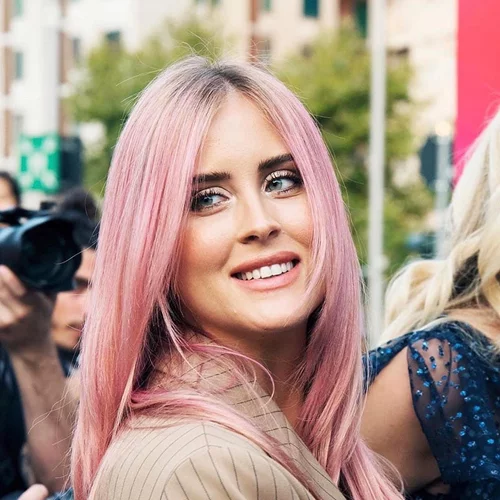 Κανείς δεν το περίμενε, αλλά αυτή είναι η μεγαλύτερη τάση στα μαλλιά αυτήν την στιγμή