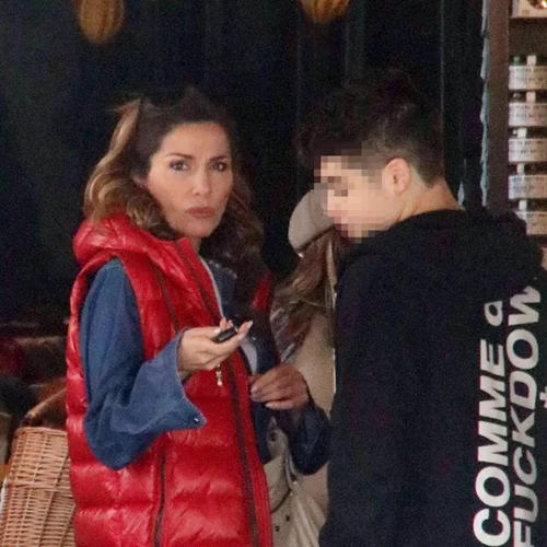 Δέσποινα Βανδή | Για ψώνια με τον γιο της, Γιώργο Νικολαΐδη, που την έχει φτάσει στο ύψος (pics)