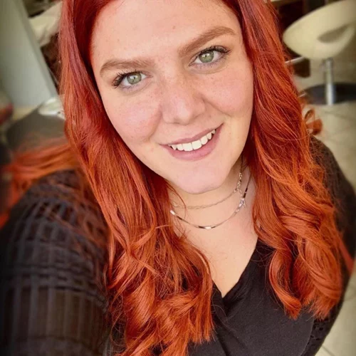 Τέλος τα μακριά μαλλιά για τη Δανάη Μπάρκα