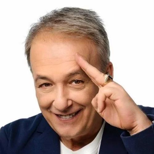 Ανδρέας Μικρούτσικος | Αυτή είναι η νέα σύντροφος του παρουσιαστή (pics)